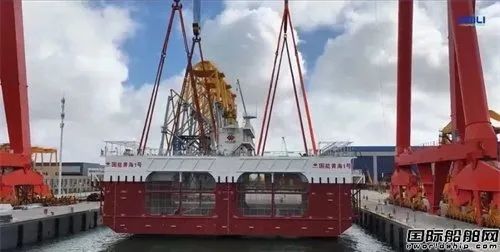 江苏省首座风光渔一体化半潜式海洋牧场吉水